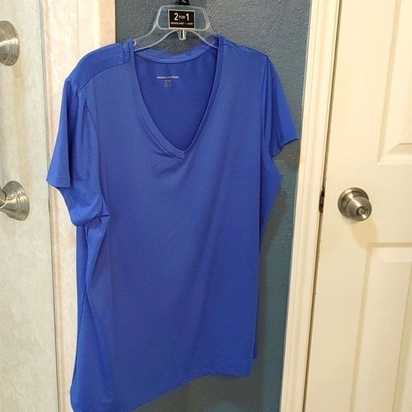 NWOT Amazon Essentials XL Blue Tee - Picture 6 of 7